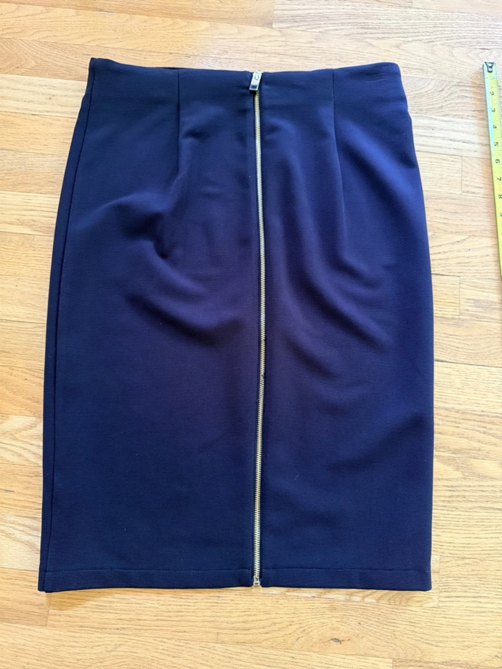 Ladies Sz 12 "Philosophy" Navy Pencil Skirt Sleek Office Style FULL Back Zip - Picture 5 of 5